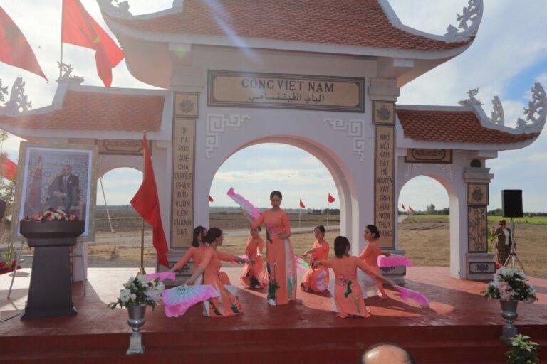 Douar Sfari : Voyagez entre le Maroc et le Vietnam, un récit inspirant