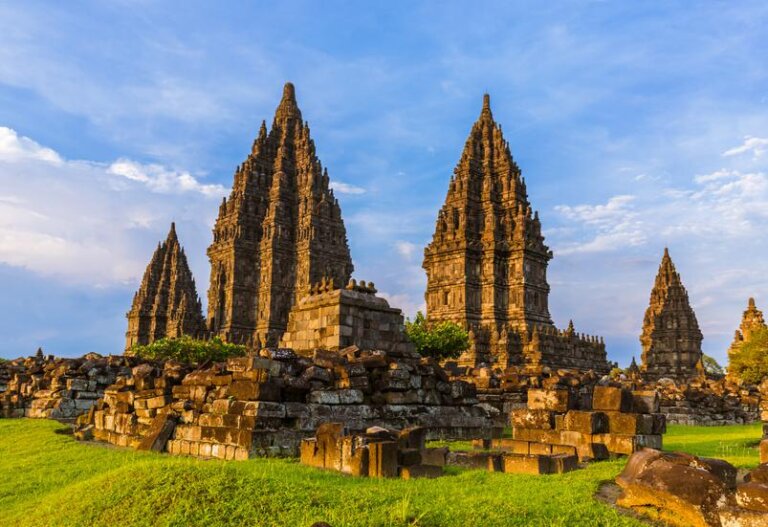 Indonésie : Les incontournables temples, rizières, volcans et plages paradisiaques